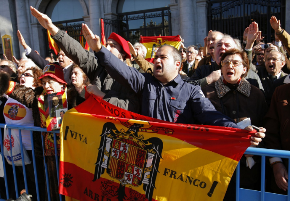 Supporters of Spain's late dictator Francisco Franco in Madrid. | REUTERS/Andrea Comas.