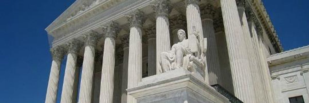 In 'Blow to Democracy,' SCOTUS Strikes Down Campaign Contribution Limits