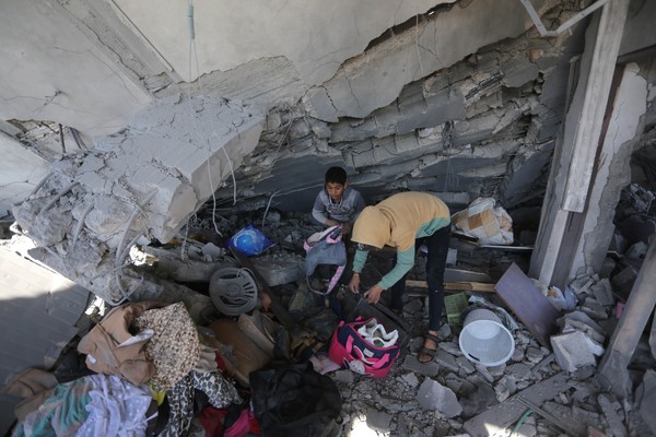 As Senators Unveil Aid Bill, Sanders Says Stop Fueling the 'Netanyahu War Machine'