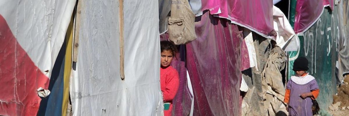 'Brink of Catastrophe' as Trump Muslim Ban Keeps Refugees in Limbo