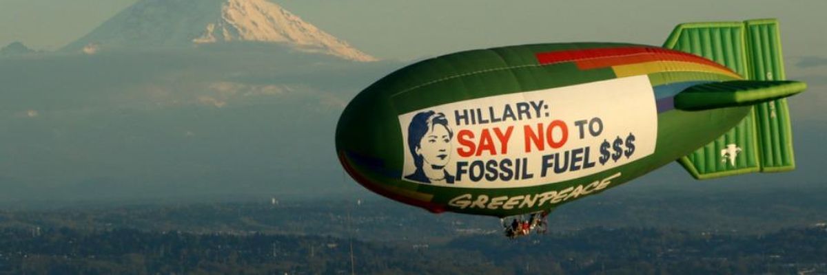 Greenpeace, Sanders Hold Ground Against Clinton in Fossil Fuel Feud