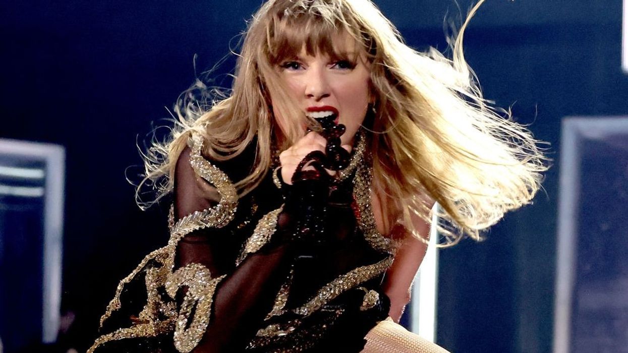 Taylor Swift performs in Vancouver