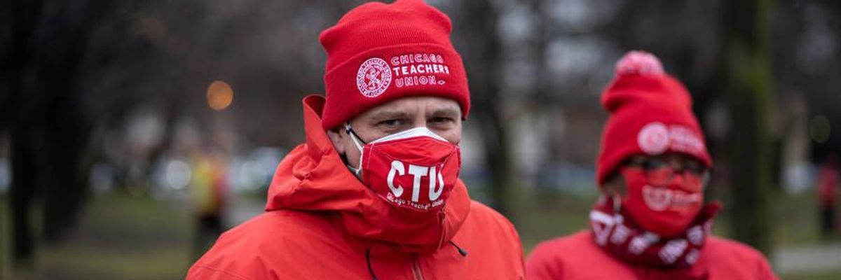 After Threatening Strike, Chicago Teachers Set "New Standard" With Safer School Reopening Plan