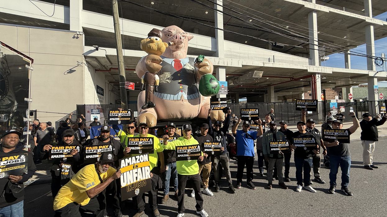 Teamsters Rally in NYC After Amazon's 'Illegal' Firing of 150 Unionized Drivers