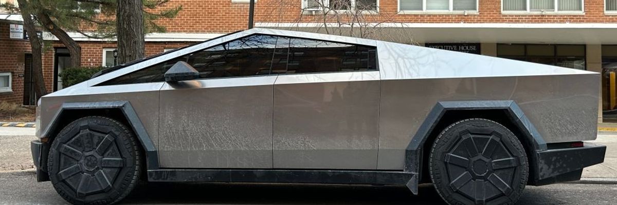 Tesla Cybertruck, Queens, New York