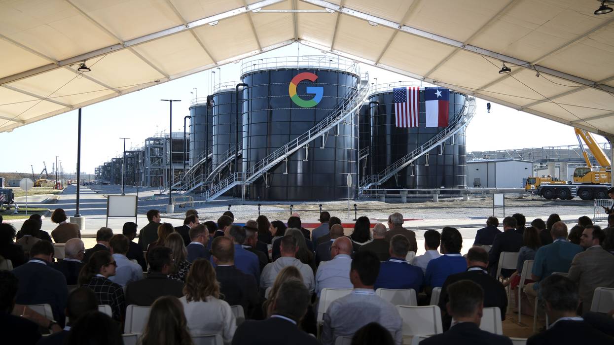 Texas Governor Abbott And Google Make Economic Development Announcement In Midlothian