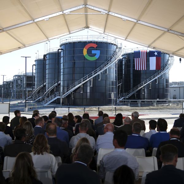 Texas Governor Abbott And Google Make Economic Development Announcement In Midlothian