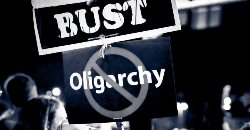 The 500 richest people in the world became $1 trillion richer in 2017, adding to concerns over a global wealth gap that shows no signs of narrowing. (Photo: Paulann Egelhoff/Flickr/cc)