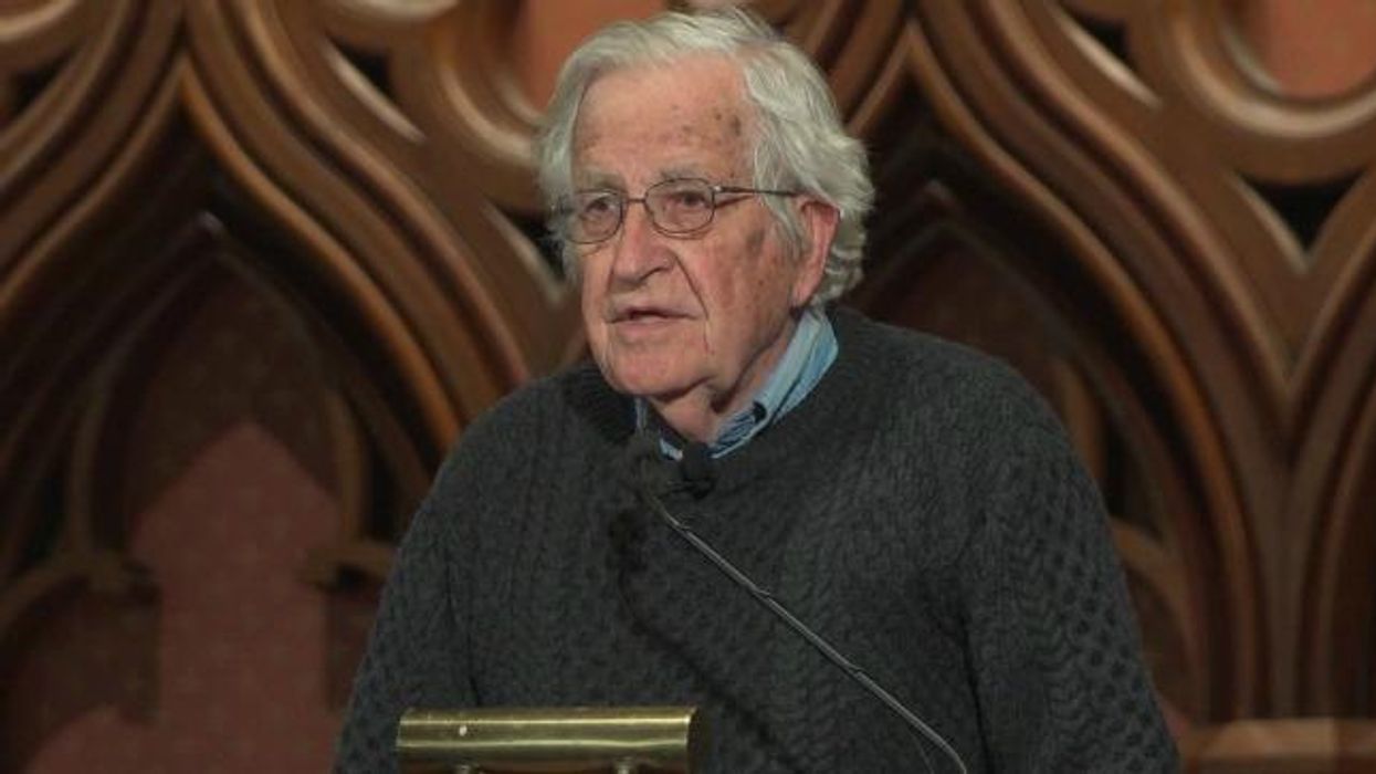 Chomsky: Arrest of Assange Is "Scandalous" and Highlights Shocking Extraterritorial Reach of US