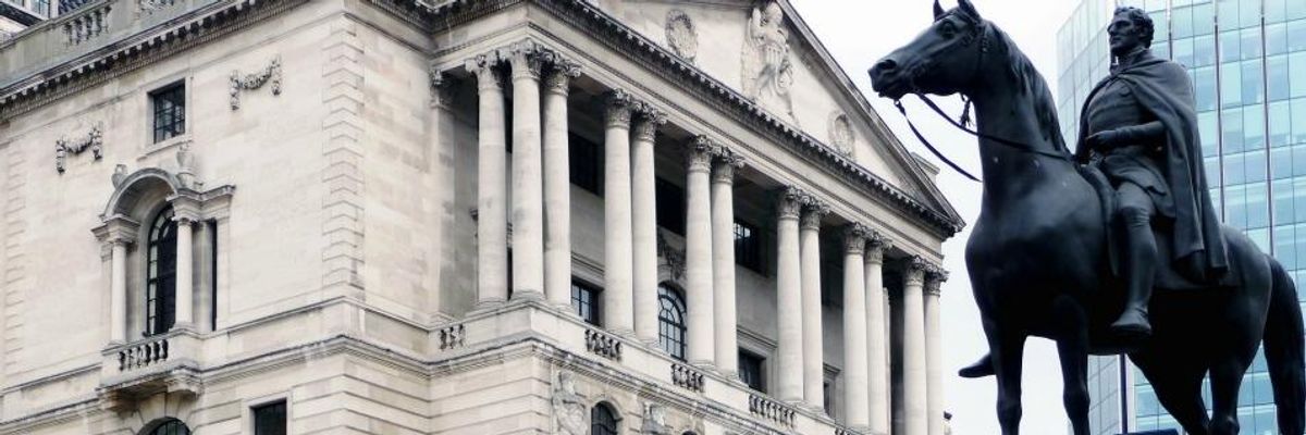Bank of England Issues Warning Over Looming 'Carbon Bubble' Threat