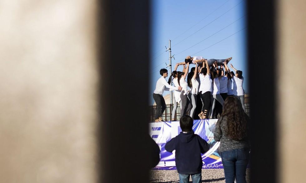 The binational festival included poetry, music, and dance on both sides of the border. (Photo: Ammi Robles)