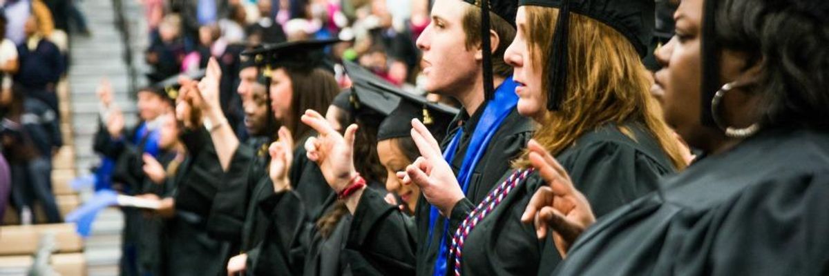 College Completion Gap Between Rich and Poor Has Doubled: Study
