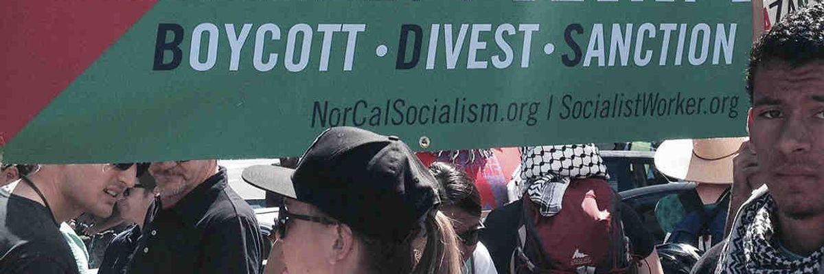 Instead of Ending the Shutdown, Senators Plan to Encourage Punishment of Israel Boycotts