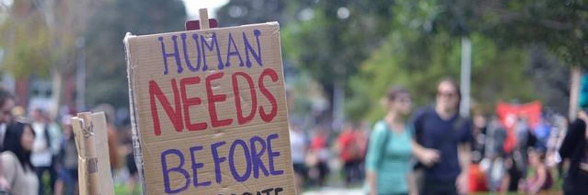 The Trumpy Awards, Round Four: Worst Corporate Giveaway