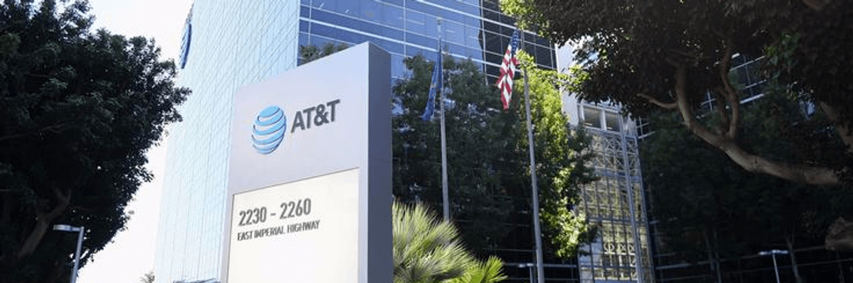 Wary of Trump Motive, Experts Say Blocking AT&T/Time Warner Merger Is Right Decision