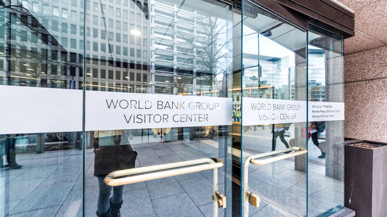 The entrance to the World Bank Group Visitor Center.
