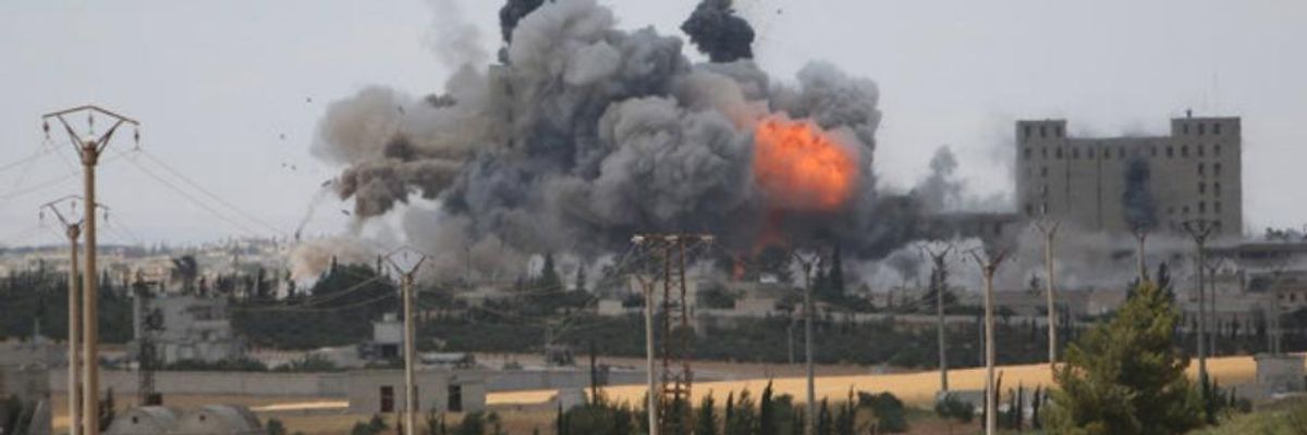 US to Keep Bombing Syria Despite Civilian Deaths and Humanitarian Pleas