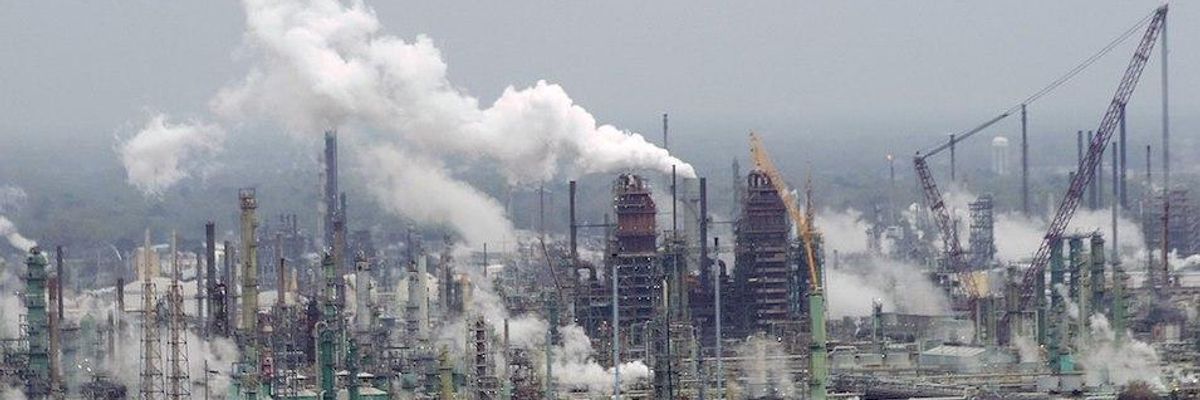 In Far-Reaching Plan, Washington Gov. Jay Inslee Proposes Radical Changes to Fossil Fuel Industry