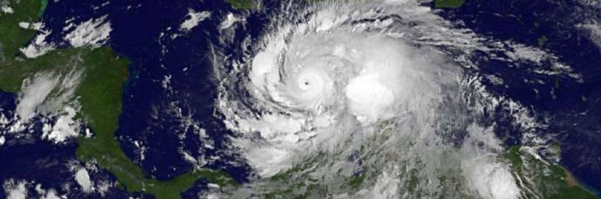 Hurricane Matthew Slams Haiti as Experts Warn Cuba, Florida Next