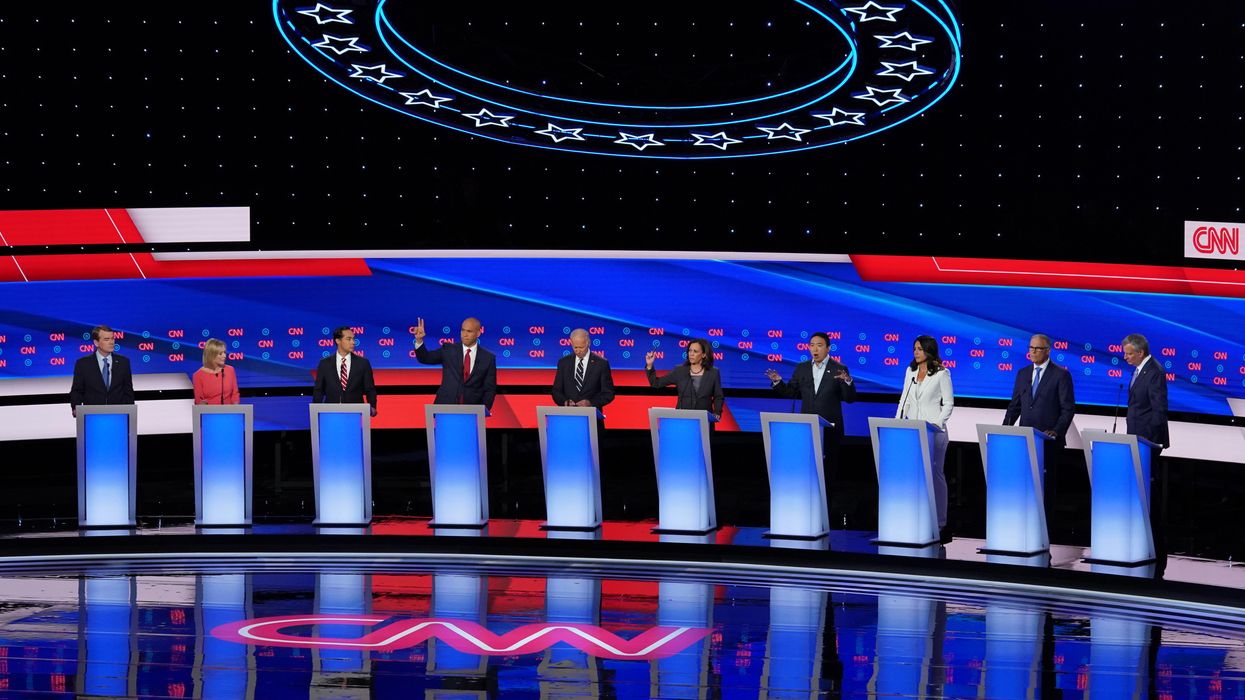 Debating Democrats, Please, No Fighting in the War Room