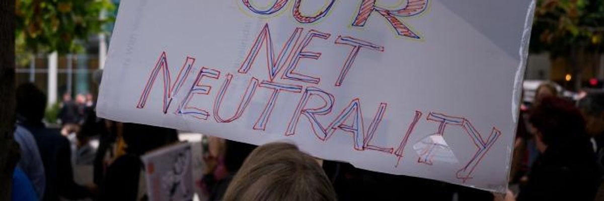 To Make Sure They Know 'The Internet Is Keeping Score,' Net Neutrality Defenders Ramp Up Pressure on House Lawmakers