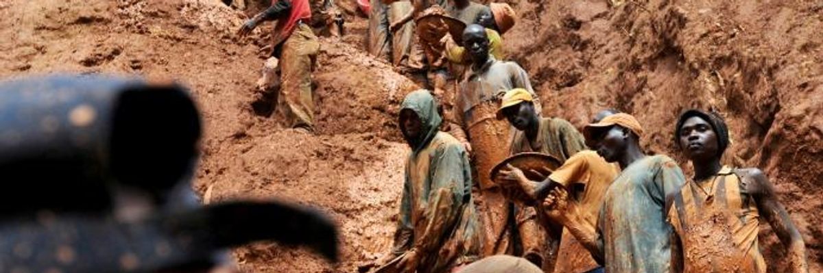 Leaked Trump Presidential Memo Would Free U.S. Companies to Buy Conflict Minerals From Central African Warlords