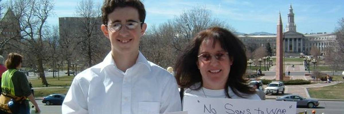 Southern Peace Activists Help Soldiers Become Conscientious Objectors