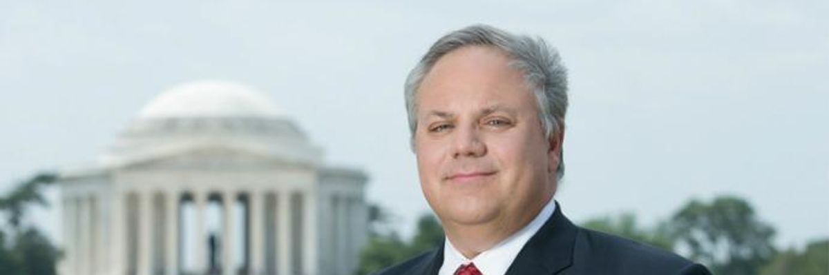 'Walking Conflict of Interest': Fossil Fuel Industry Lobbyist Now Second-in-Command at Interior Dept.