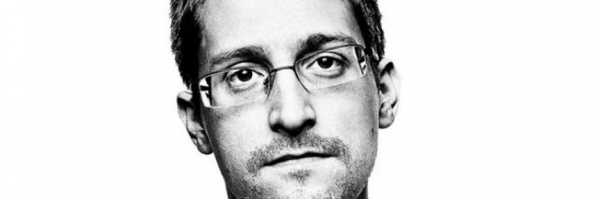 'Pardon Snowden' Campaign Takes Off as Sanders, Ellsberg, and Others Join