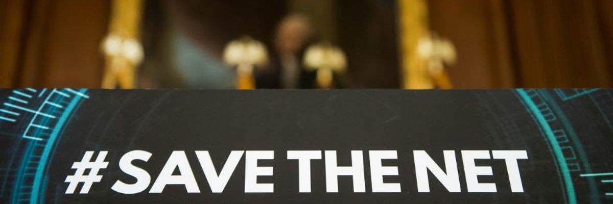 With Open Internet Under Assault, 2020 Democrats Urged to Sign Pledge to Reject Telecom Cash and Restore Net Neutrality