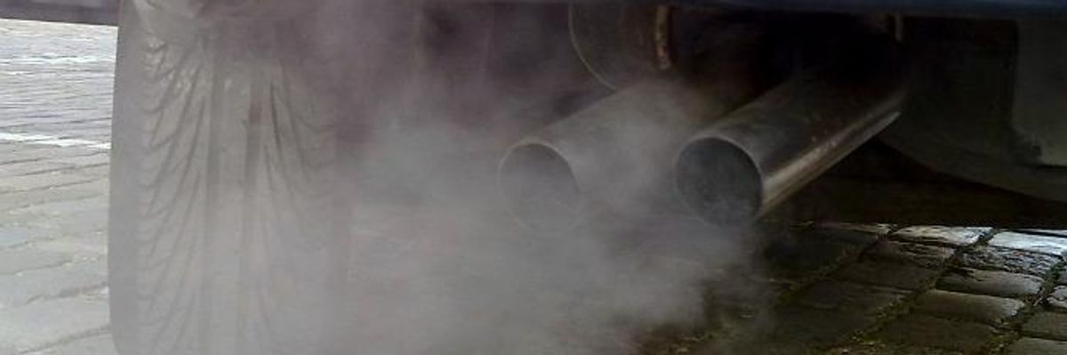 As Scotland Vows 100% Transition to Electric Cars, US Caves to Auto Industry's Dirty Demands