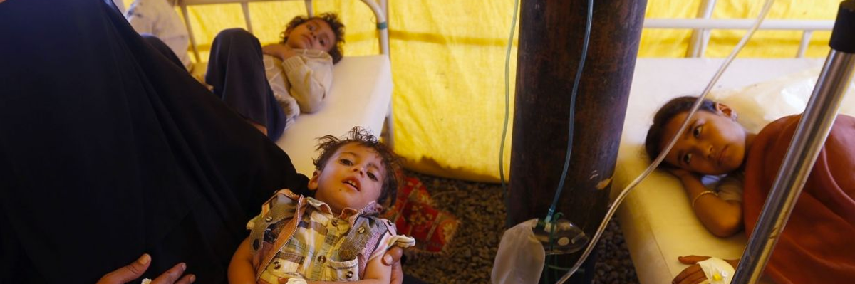 'This Is Barbaric': Sen. Murphy Slams US for Contributing to Yemen's Humanitarian Crisis