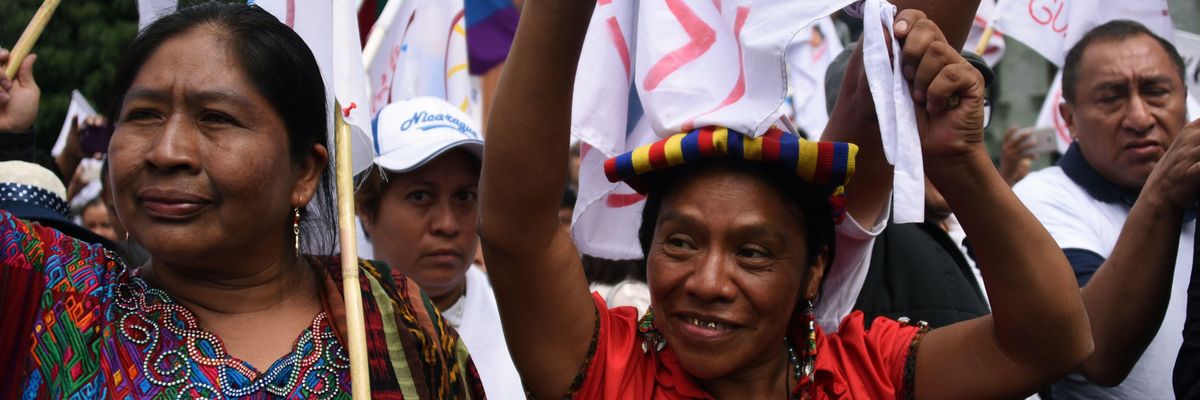 Thelma Cabrera rallies with supporters