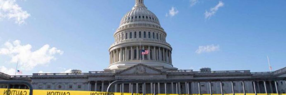 'Shameful': As Shutdown Continues, Trump Administration Suggests Unpaid Federal Workers Do Odd Jobs for Landlords to Cover Rent