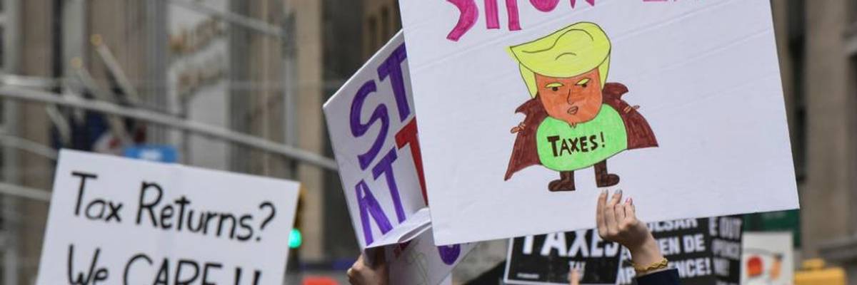 Groups Call on Democrats to Stop Stalling and 'Immediately' Request Trump's Tax Returns