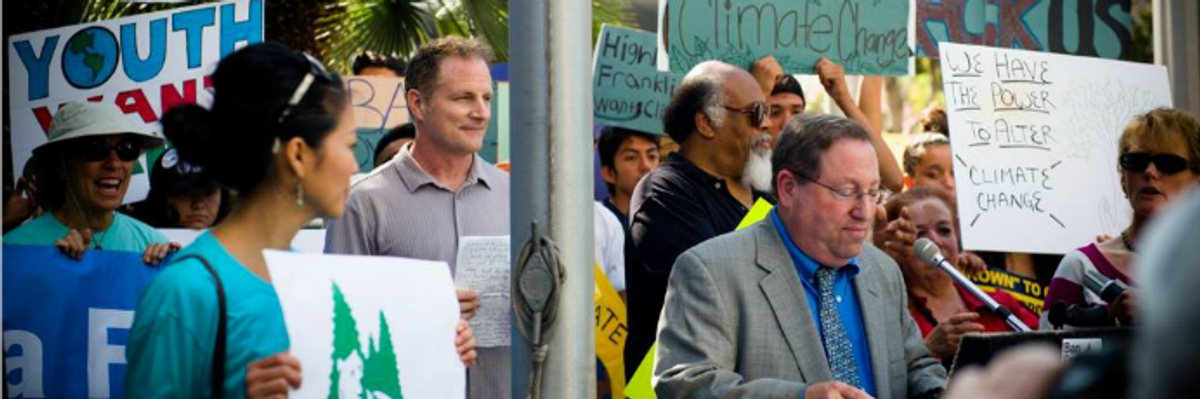 Embracing Need for 'WWII Style Mobilization,' California Set to Go Big on Climate