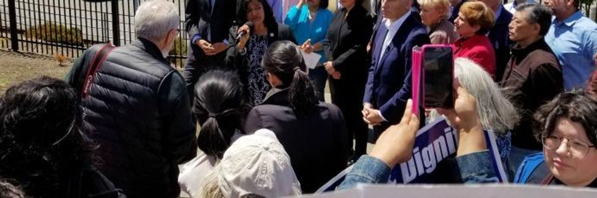 After Visiting Immigrant Mothers Detained By Trump, Pramila Jayapal Demands End to 'Cruel and Barbaric' Family Separation Policy
