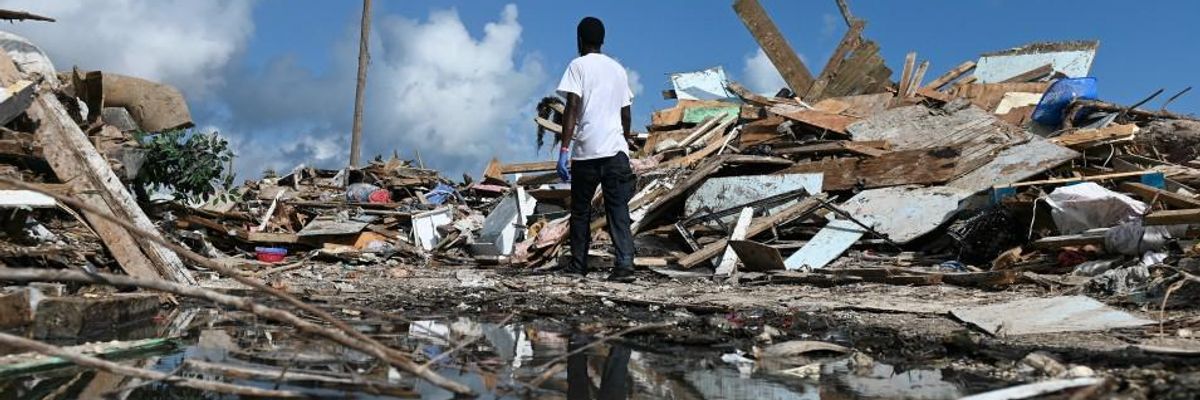 Altruists of the World Unite!