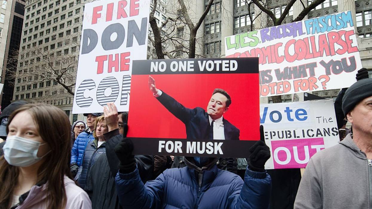 Thousands gather in Chicago's streets to protest President Donald Trump and Elon Musk