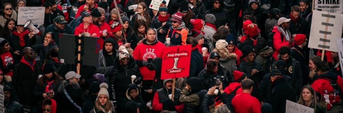Chicago's Citywide Strike Just Spread to Charter School Teachers