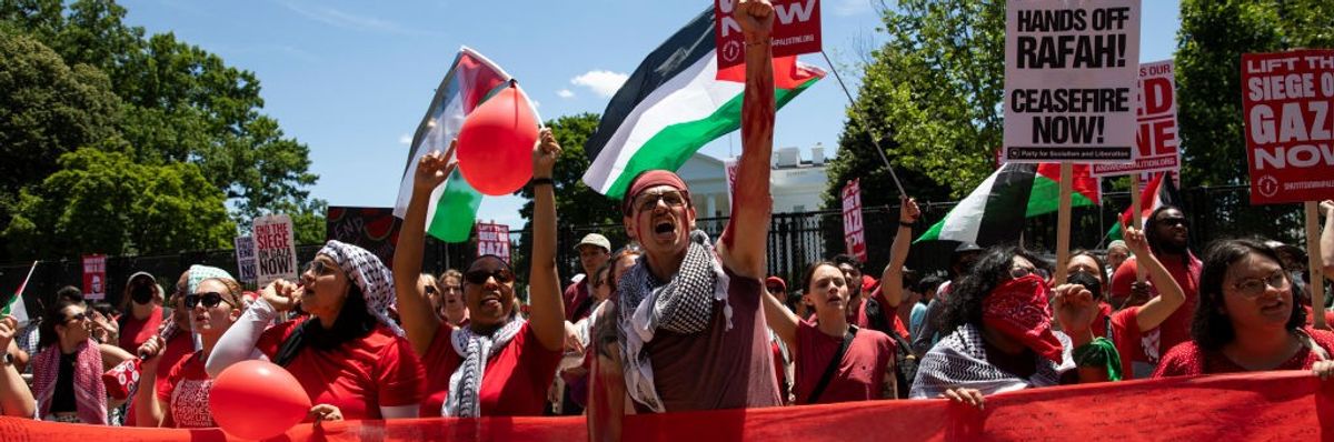 Thousands of pro-Palestinian protesters gather outside of the White House