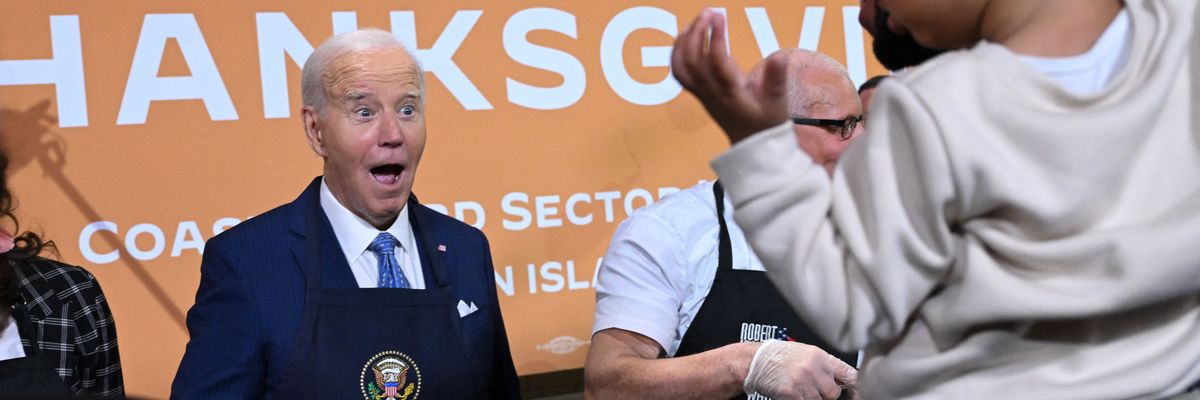 TOPSHOT-US-POLITICS-BIDEN