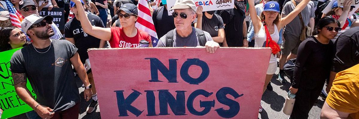 TOPSHOT-US-POLITICS-DEMONSTRATION