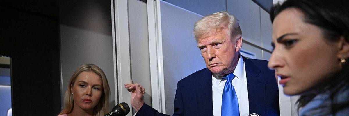 TOPSHOT-US-POLITICS-TRUMP-RETURN