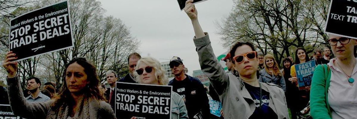 Same Old Hatch-et Job on Trade Agenda on Fast Track