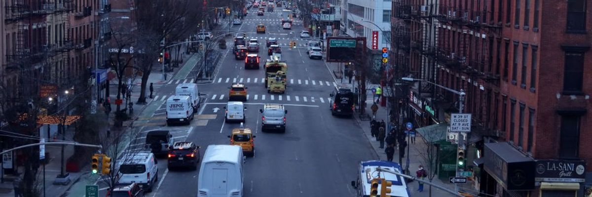 Traffic on 9th Avenue in New York City