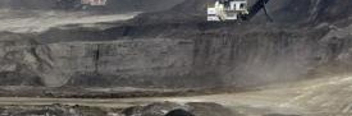 Money Spent on Tar Sands Projects Could Decarbonize Western Economies