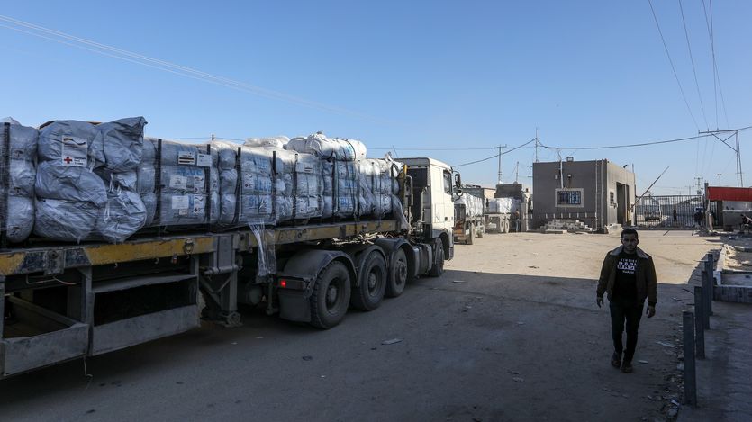 Trucks carrying aid supplies to Gaza