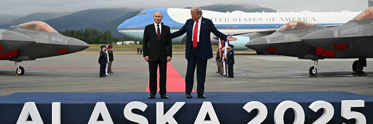 Trump and Putin on a tarmac in Alaska.