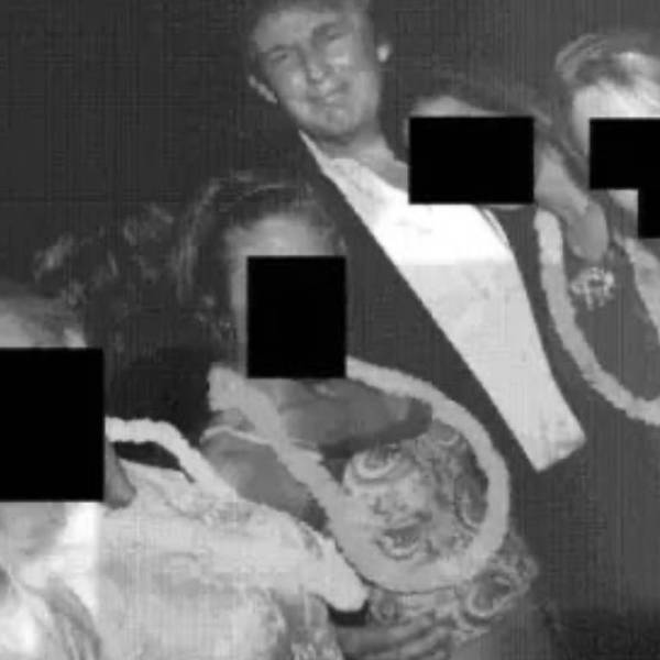 Trump and young beauty pageant contestants in Hawaii